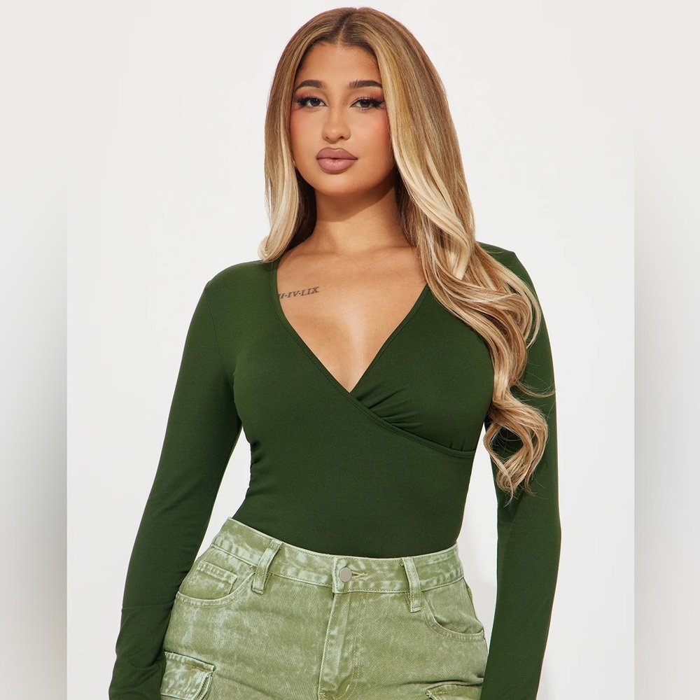 FASHION NOVA BUNDLE - Picture 3 of 3